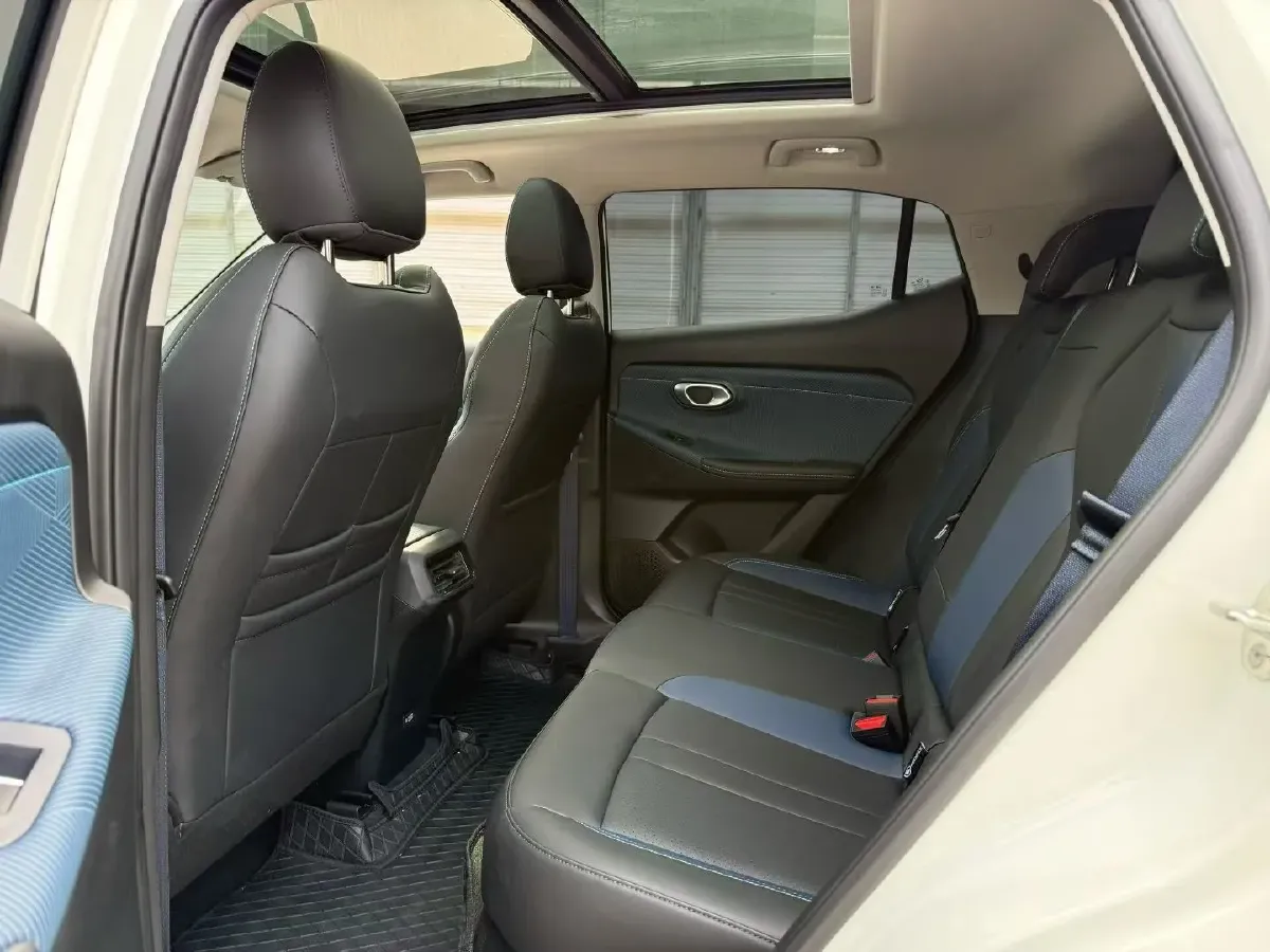 2025 GAC Trumpchi GS3 1.5T 177HP L4 7DCT,autocango,china used car exporter,china ev exporter,chinese used car exporter,chinese used ev exporter