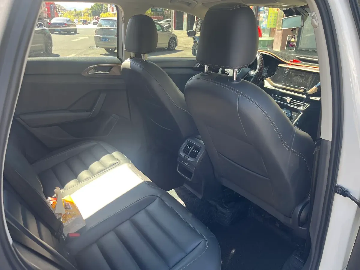 2021 Volkswagen Tharu 1.4T 150HP L4 7DCT,autocango,china used car exporter,china ev exporter,chinese used car exporter,chinese used ev exporter