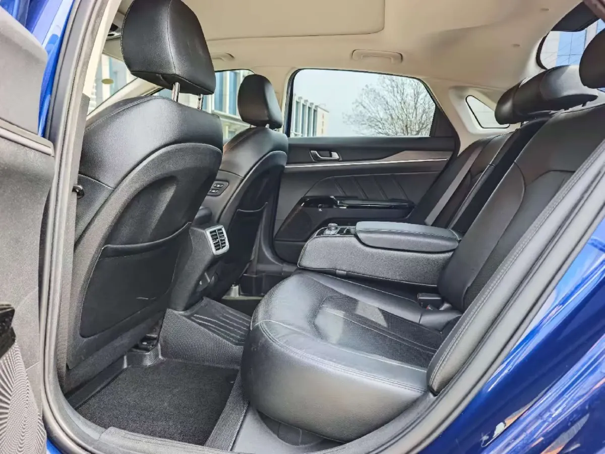 2020 Kia K5 2.0T 240HP L4 8AT,autocango,china used car exporter,china ev exporter,chinese used car exporter,chinese used ev exporter