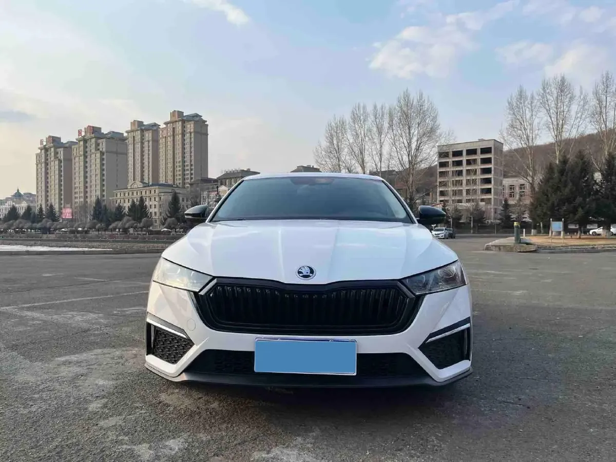2021 Skoda Octavia 1.4T 150HP L4 7DCT,autocango,china used car exporter,china ev exporter,chinese used car exporter,chinese used ev exporter