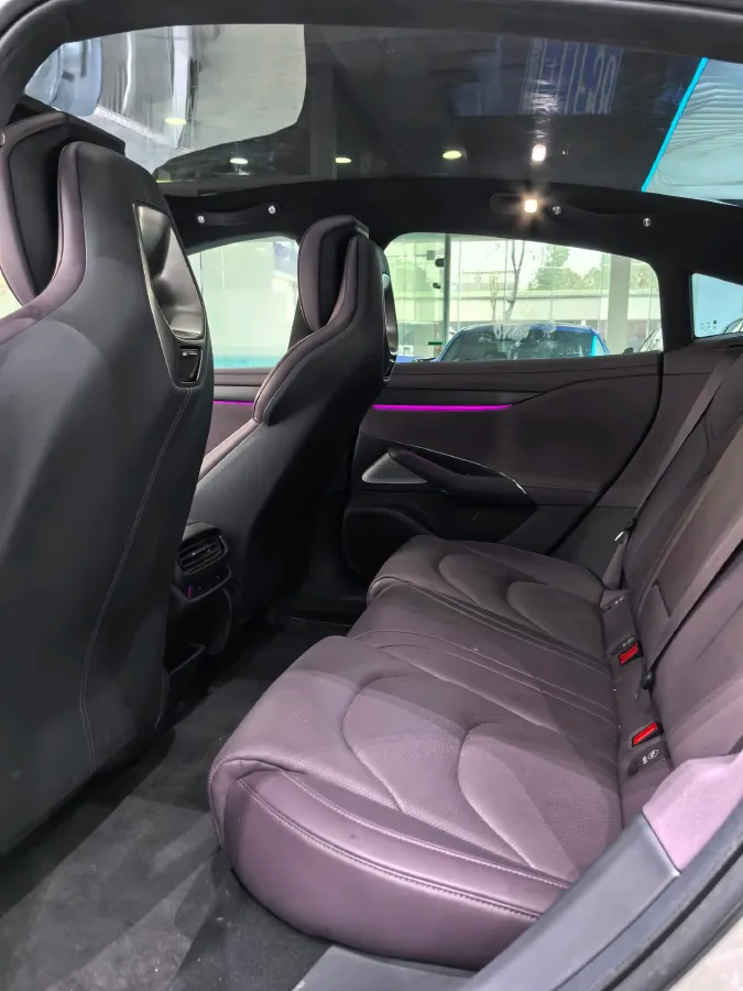 2024 MI SU7 BEV 101KWH,autocango,china used car exporter,china ev exporter,chinese used car exporter,chinese used ev exporter