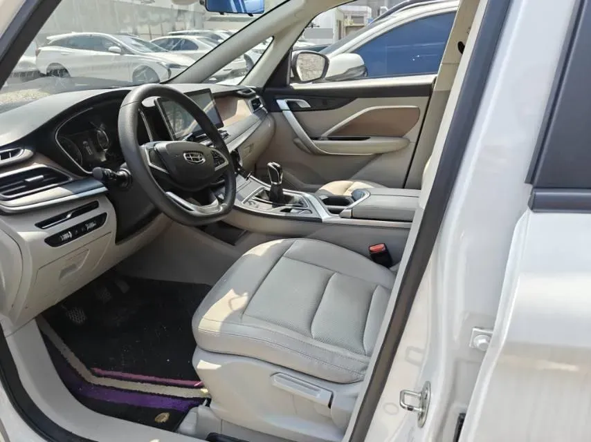 2021 Geely JiaJi 1.5T 177HP L3 6MT,autocango,china used car exporter,china ev exporter,chinese used car exporter,chinese used ev exporter