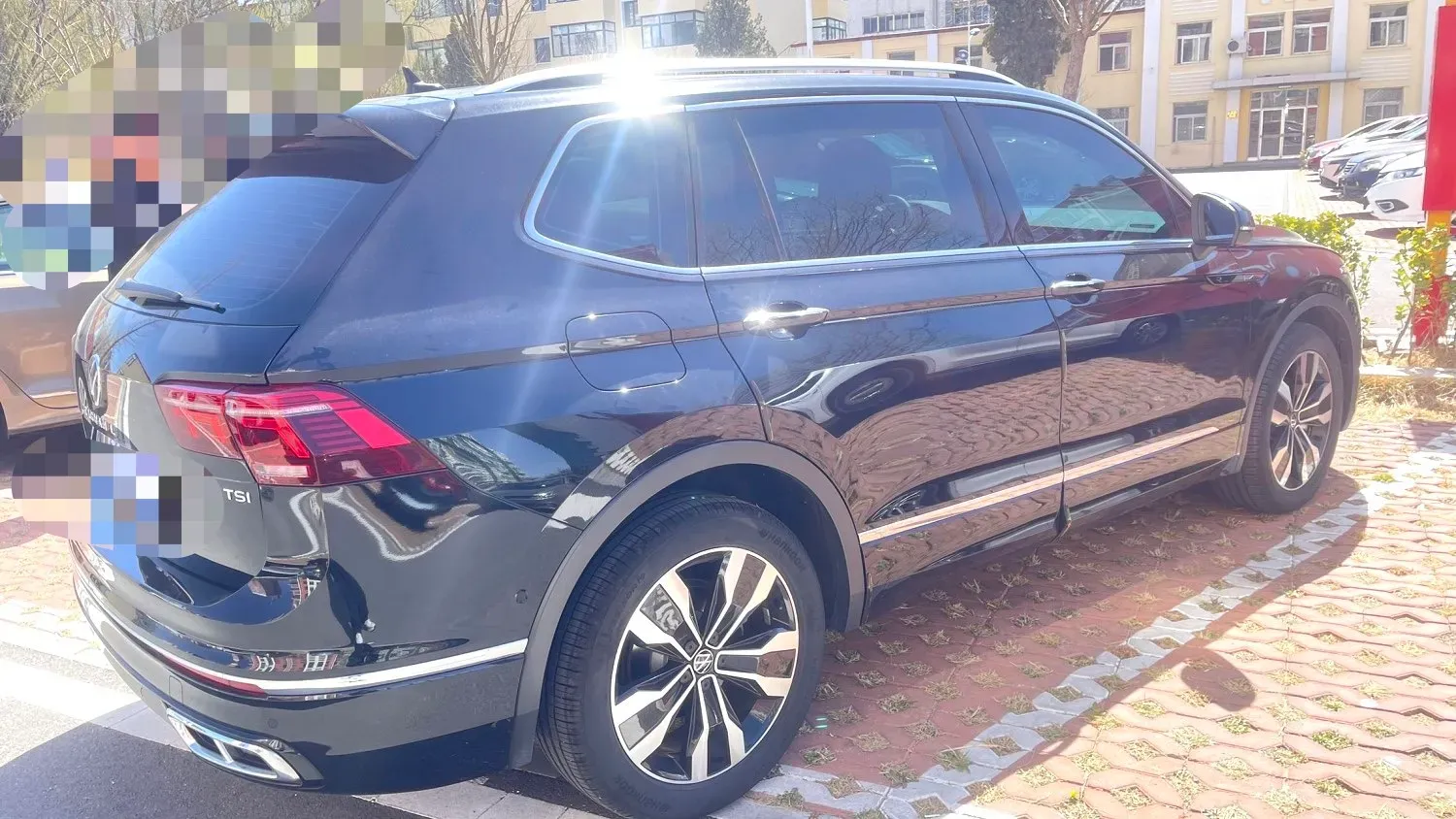 2024 Volkswagen Tiguan L 2.0T 186HP L4 7DCT,autocango,china used car exporter,china ev exporter,chinese used car exporter,chinese used ev exporter