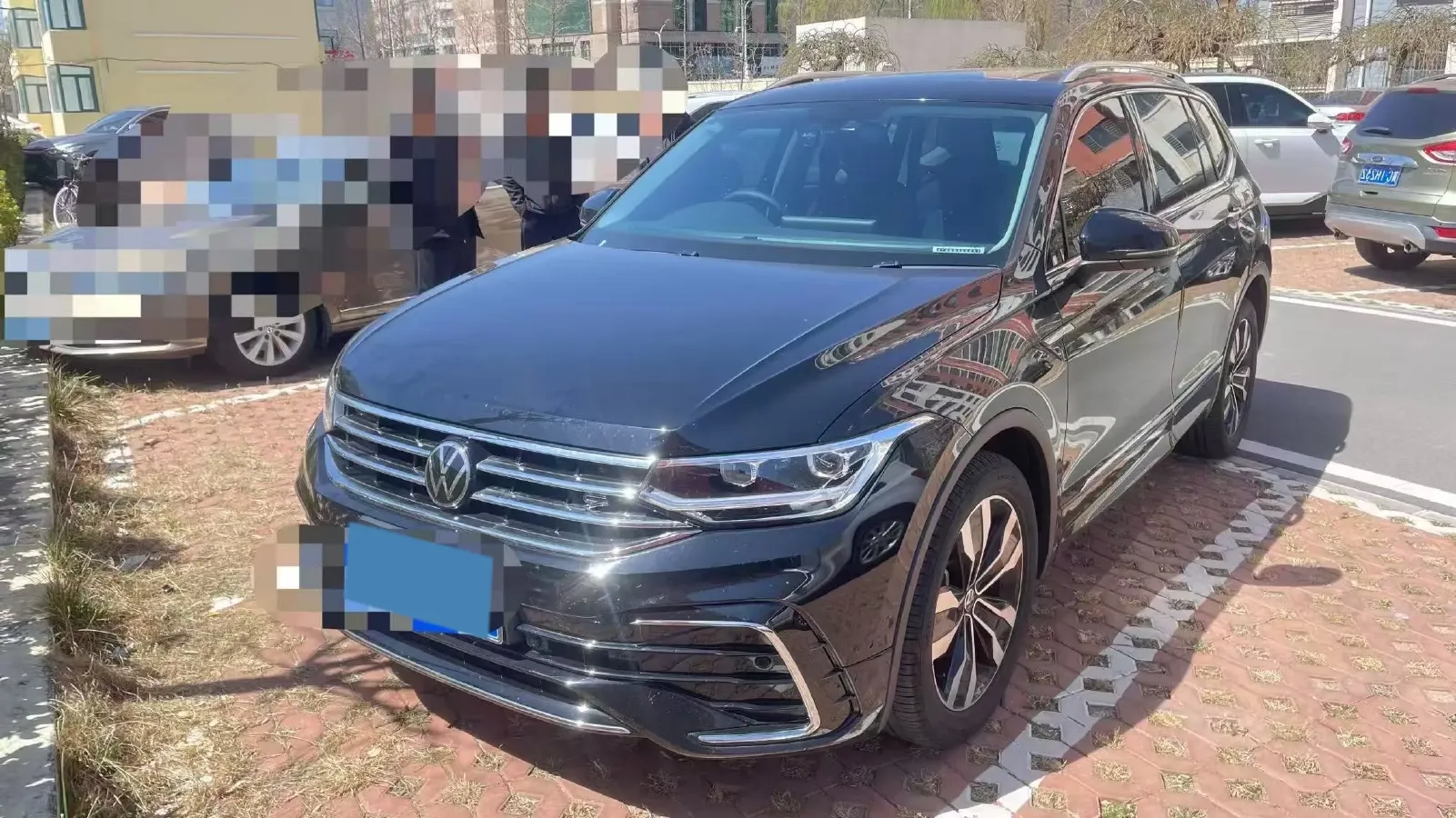 2024 Volkswagen Tiguan L 2.0T 186HP L4 7DCT,autocango,china used car exporter,china ev exporter,chinese used car exporter,chinese used ev exporter