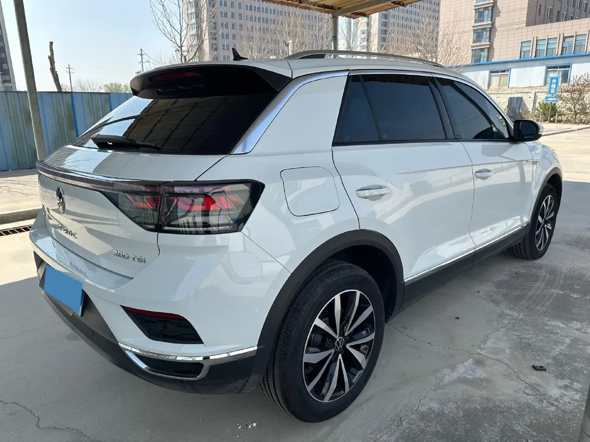 2024 Volkswagen T-Roc 1.4T 150HP L4 7DCT,autocango,china used car exporter,china ev exporter,chinese used car exporter,chinese used ev exporter