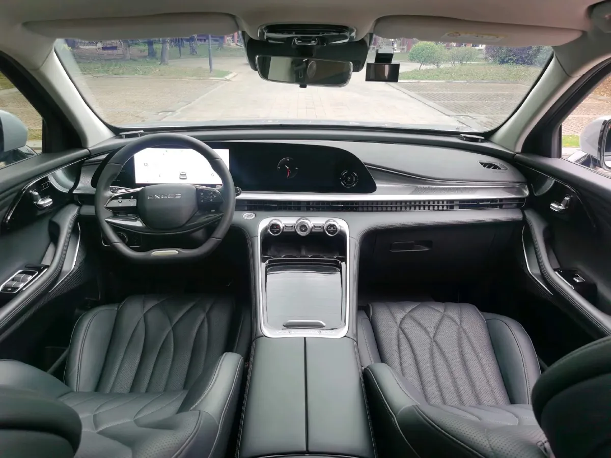 2023 Exceed RX 2.0T 261HP L4 7DCT,autocango,china used car exporter,china ev exporter,chinese used car exporter,chinese used ev exporter