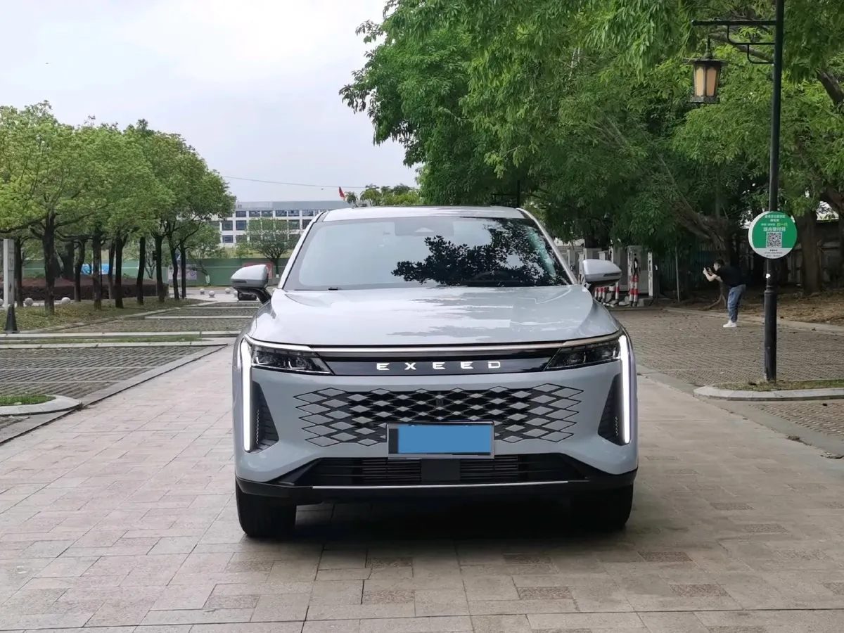 2023 Exceed RX 2.0T 261HP L4 7DCT,autocango,china used car exporter,china ev exporter,chinese used car exporter,chinese used ev exporter