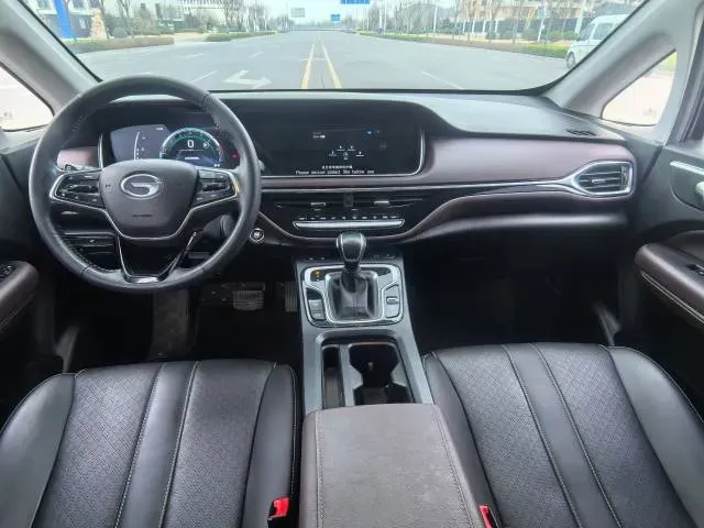 2021 GAC Trumpchi M6 1.5T 169HP L4 7DCT,autocango,china used car exporter,china ev exporter,chinese used car exporter,chinese used ev exporter