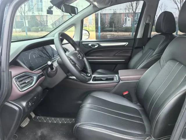 2021 GAC Trumpchi M6 1.5T 169HP L4 7DCT,autocango,china used car exporter,china ev exporter,chinese used car exporter,chinese used ev exporter