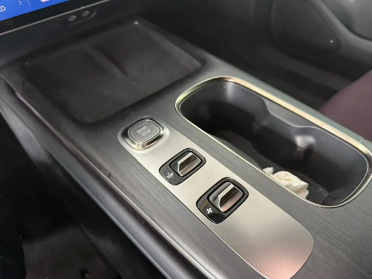 2024 MI SU7 BEV 73.6KWH,autocango,china used car exporter,china ev exporter,chinese used car exporter,chinese used ev exporter