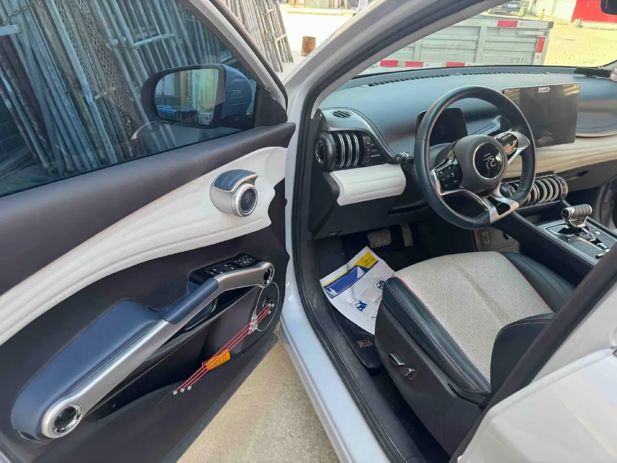 2022 Roewe RX5 MAX 1.5T 181HP L4 6AT,autocango,china used car exporter,china ev exporter,chinese used car exporter,chinese used ev exporter