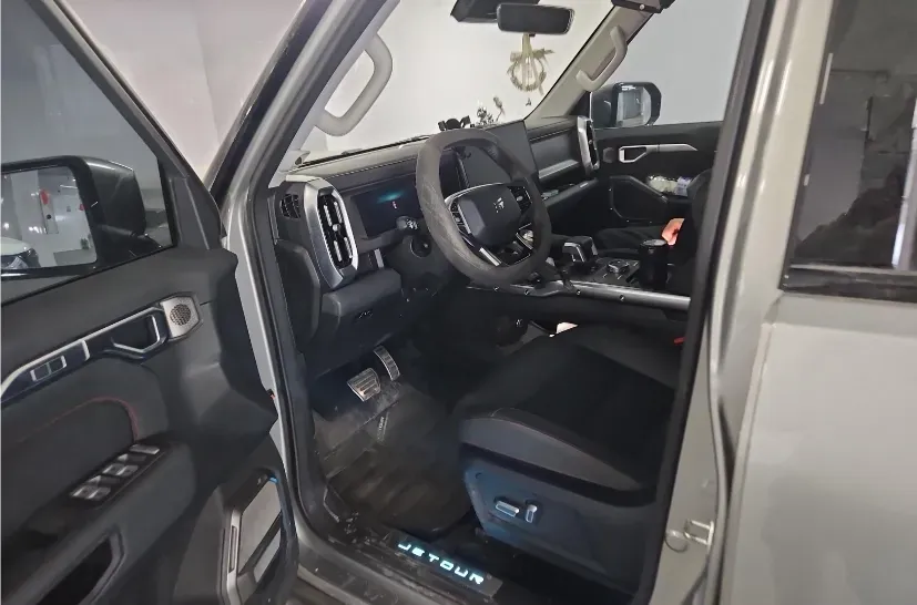 2023 Jetour Traveller 2.0T 254HP L4 7DCT,autocango,china used car exporter,china ev exporter,chinese used car exporter,chinese used ev exporter