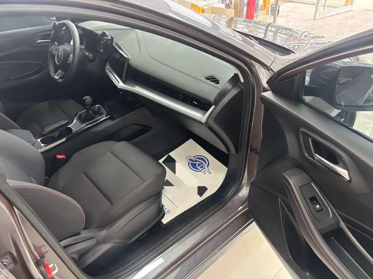 2023 MG 5 1.5L 129HP L4 5MT,autocango,china used car exporter,china ev exporter,chinese used car exporter,chinese used ev exporter