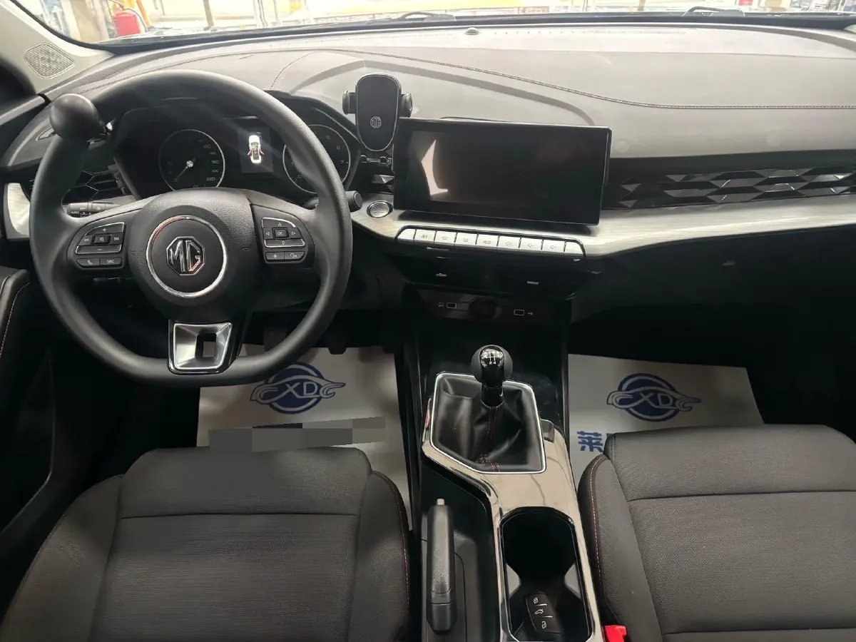 2023 MG 5 1.5L 129HP L4 5MT,autocango,china used car exporter,china ev exporter,chinese used car exporter,chinese used ev exporter