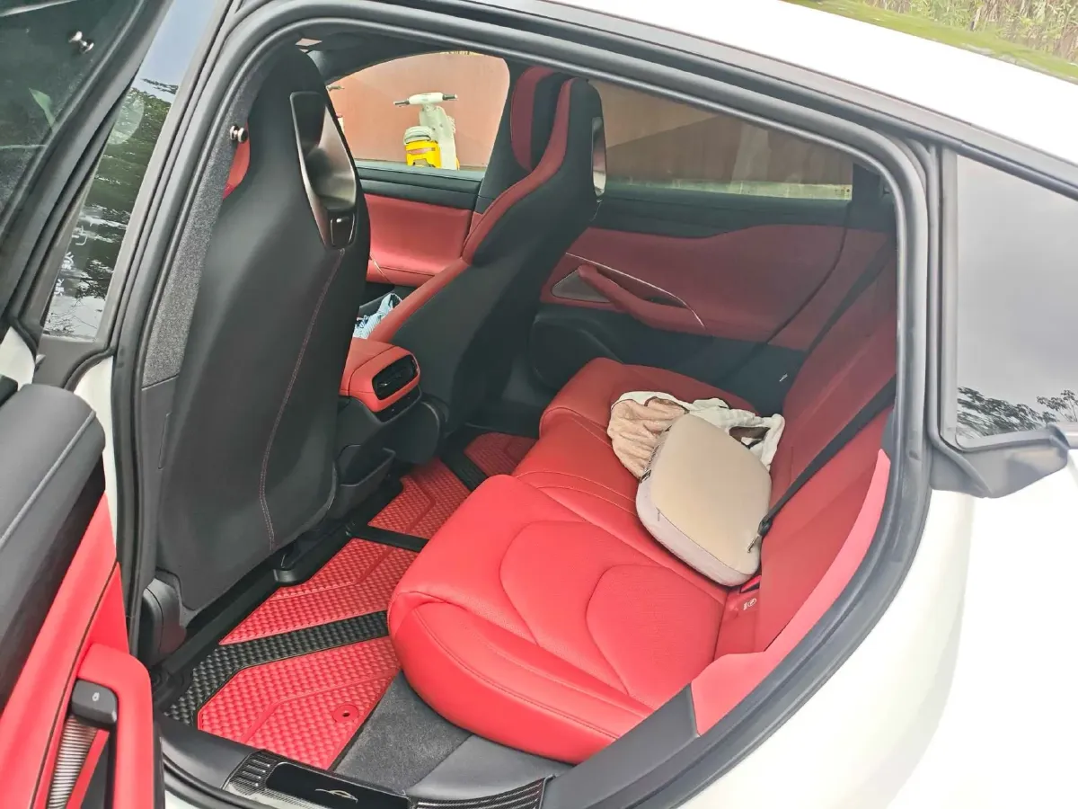 2024 MI SU7 BEV 94.3KWH,autocango,china used car exporter,china ev exporter,chinese used car exporter,chinese used ev exporter