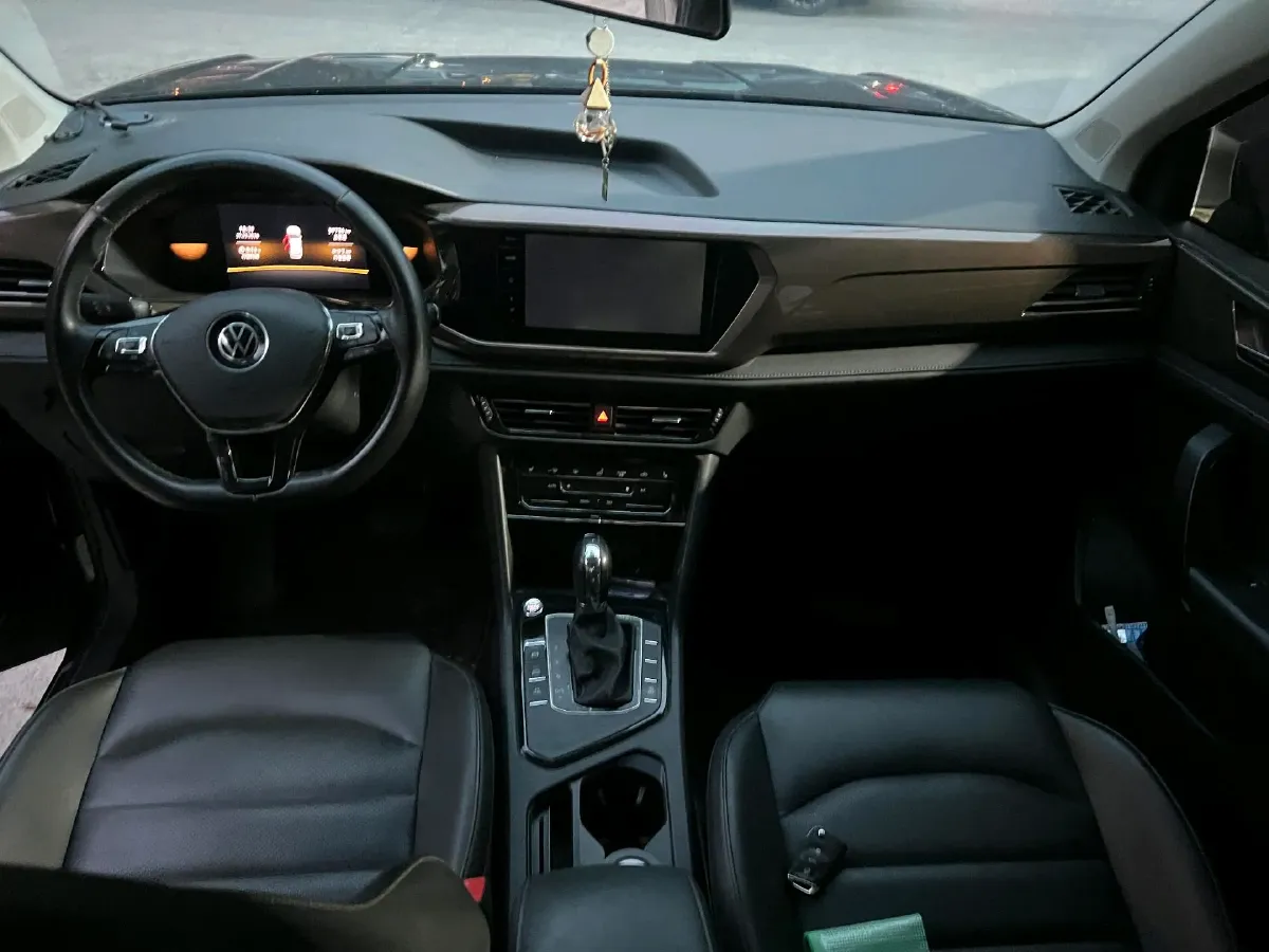 2022 Volkswagen Tharu 1.4T 150HP L4 7DCT,autocango,china used car exporter,china ev exporter,chinese used car exporter,chinese used ev exporter