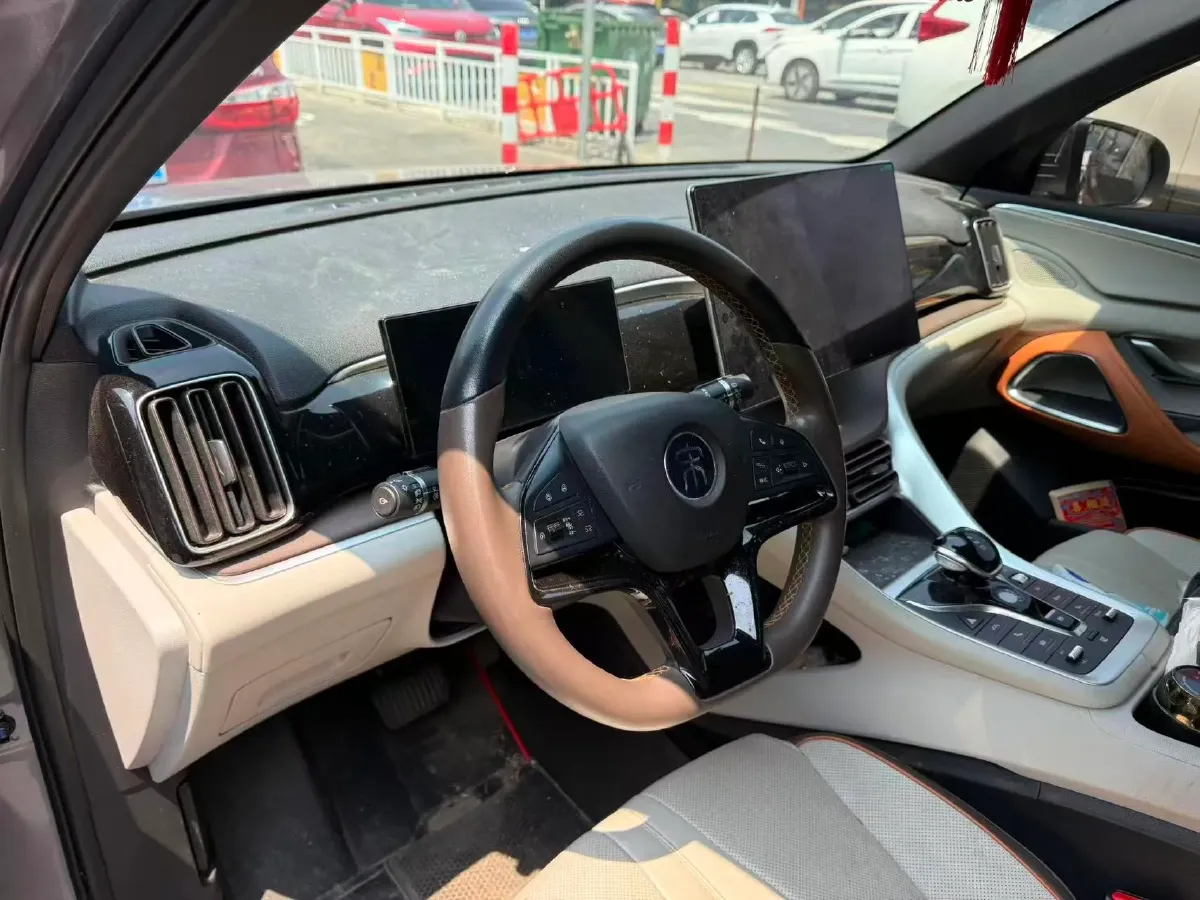 2022 Geely JiaJi 1.5T 177HP L3 7DCT PHEV 15.5KWH,autocango,china used car exporter,china ev exporter,chinese used car exporter,chinese used ev exporter