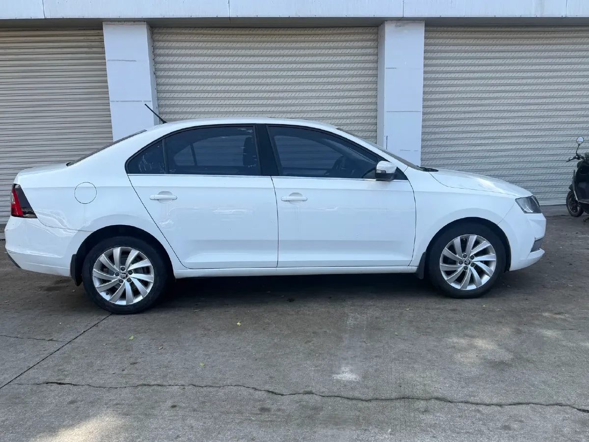 2018 Skoda Rapid 1.6L 110HP L4 6AT,autocango,china used car exporter,china ev exporter,chinese used car exporter,chinese used ev exporter