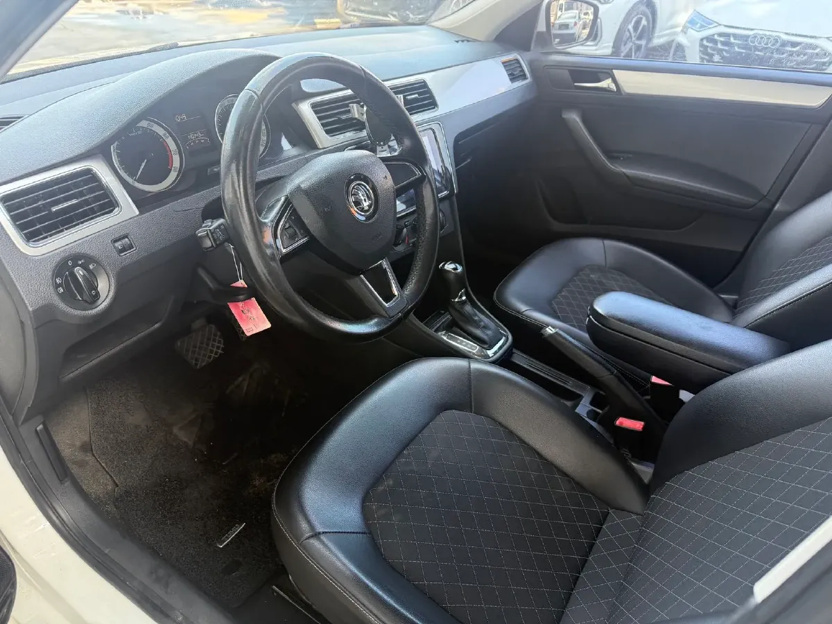 2018 Skoda Rapid 1.6L 110HP L4 6AT,autocango,china used car exporter,china ev exporter,chinese used car exporter,chinese used ev exporter