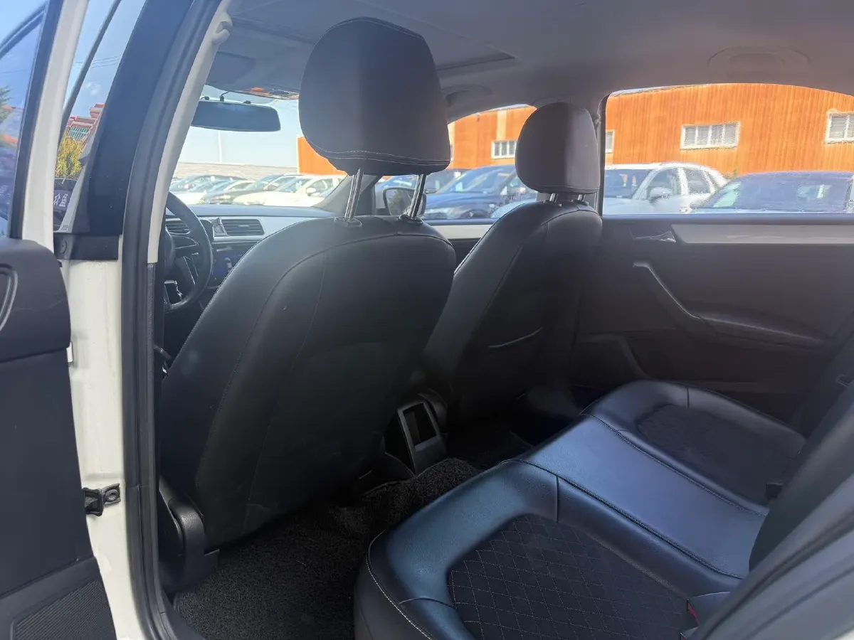 2018 Skoda Rapid 1.6L 110HP L4 6AT,autocango,china used car exporter,china ev exporter,chinese used car exporter,chinese used ev exporter