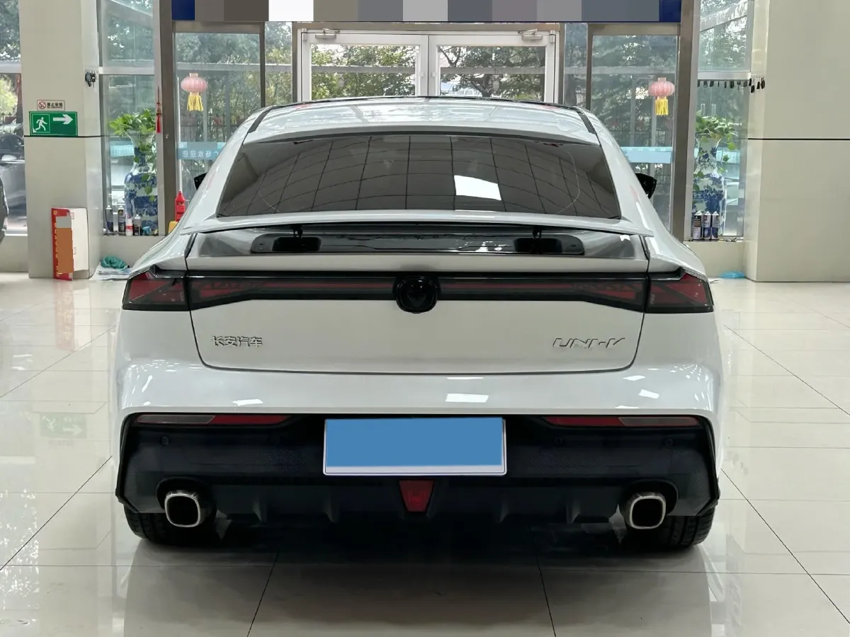 2025 ChangAn UNI-V 1.5T 192HP L4 7DCT,autocango,china used car exporter,china ev exporter,chinese used car exporter,chinese used ev exporter