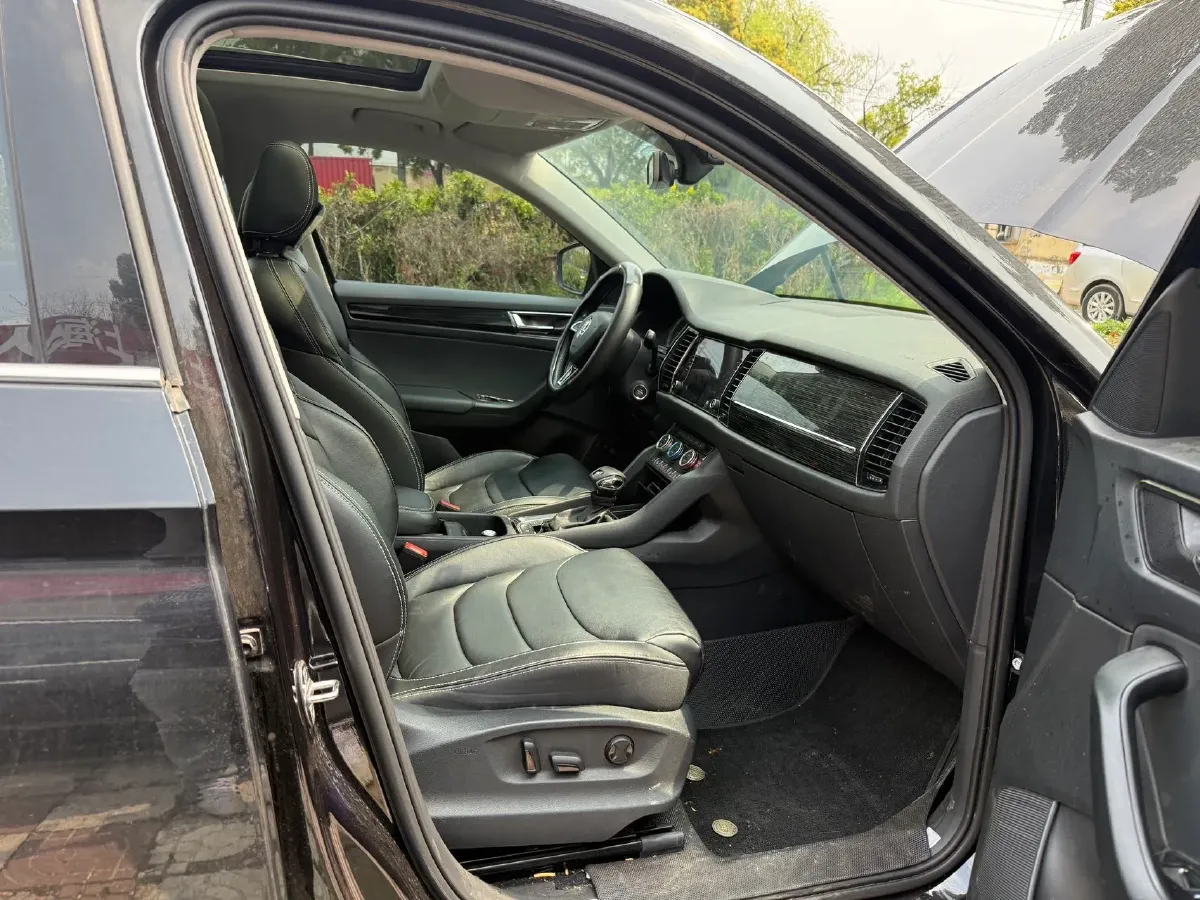 2019 Skoda Kodiak GT 2.0T 220HP L4 7DCT,autocango,china used car exporter,china ev exporter,chinese used car exporter,chinese used ev exporter