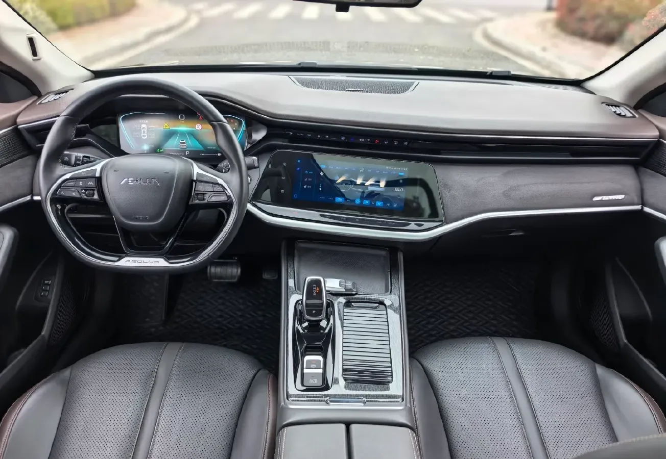 2023 DongFeng Aeolus YiXuan MAX 1.5T 190HP L4 7DCT,autocango,china used car exporter,china ev exporter,chinese used car exporter,chinese used ev exporter