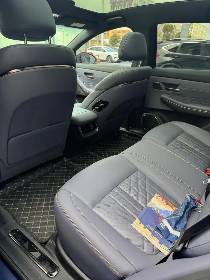 2025 BaoJun XiangJing BEV,autocango,china used car exporter,china ev exporter,chinese used car exporter,chinese used ev exporter