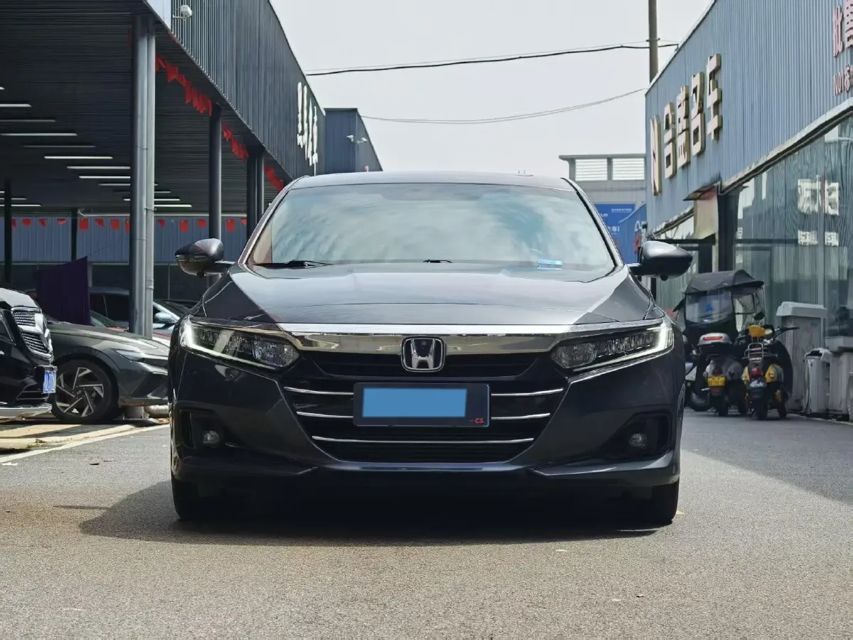 2022 Honda Accord 1.5T 194HP L4 CVT,autocango,china used car exporter,china ev exporter,chinese used car exporter,chinese used ev exporter
