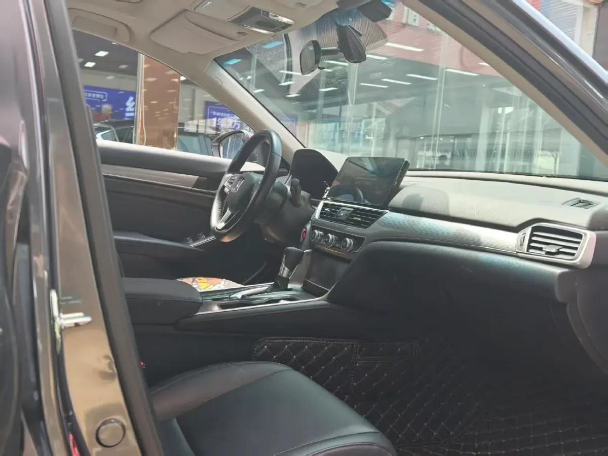 2022 Honda Accord 1.5T 194HP L4 CVT,autocango,china used car exporter,china ev exporter,chinese used car exporter,chinese used ev exporter