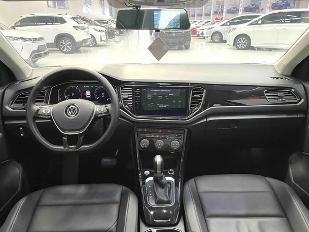 2022 Volkswagen T-Roc 1.4T 150HP L4 7DCT,autocango,china used car exporter,china ev exporter,chinese used car exporter,chinese used ev exporter