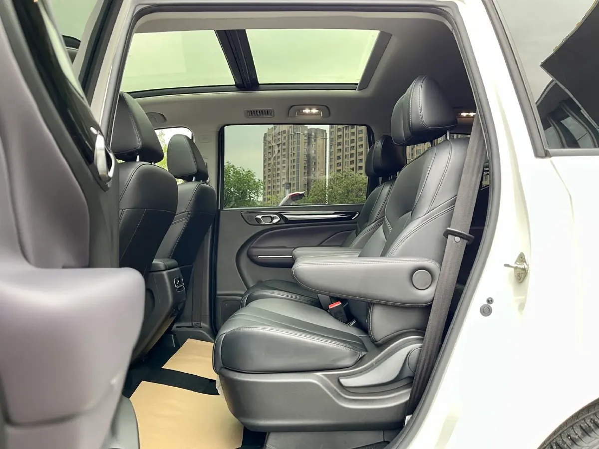 2024 GAC Trumpchi M6 1.5T 177HP L4 7DCT,autocango,china used car exporter,china ev exporter,chinese used car exporter,chinese used ev exporter