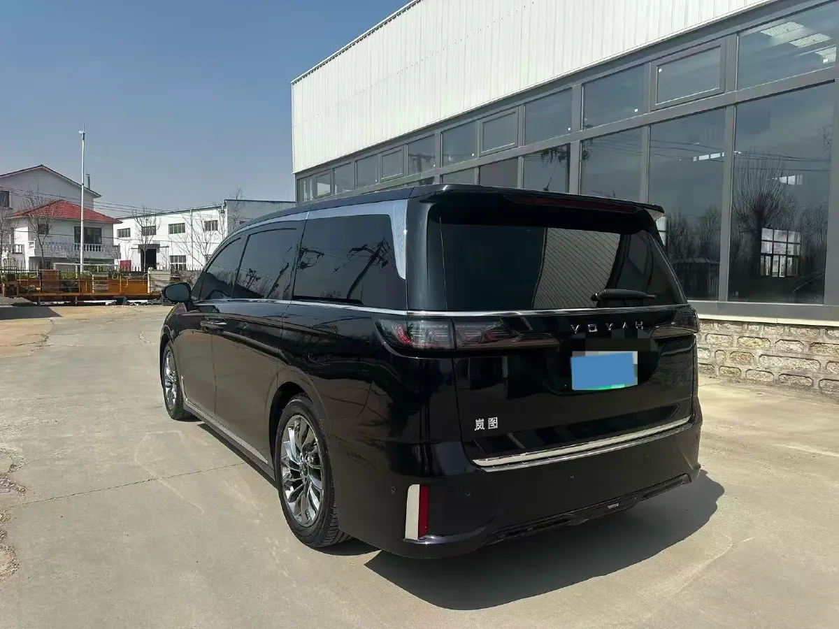 2022 Voyah Dream 1.5T 136HP L4 PHEV 25.57KWH,autocango,china used car exporter,china ev exporter,chinese used car exporter,chinese used ev exporter