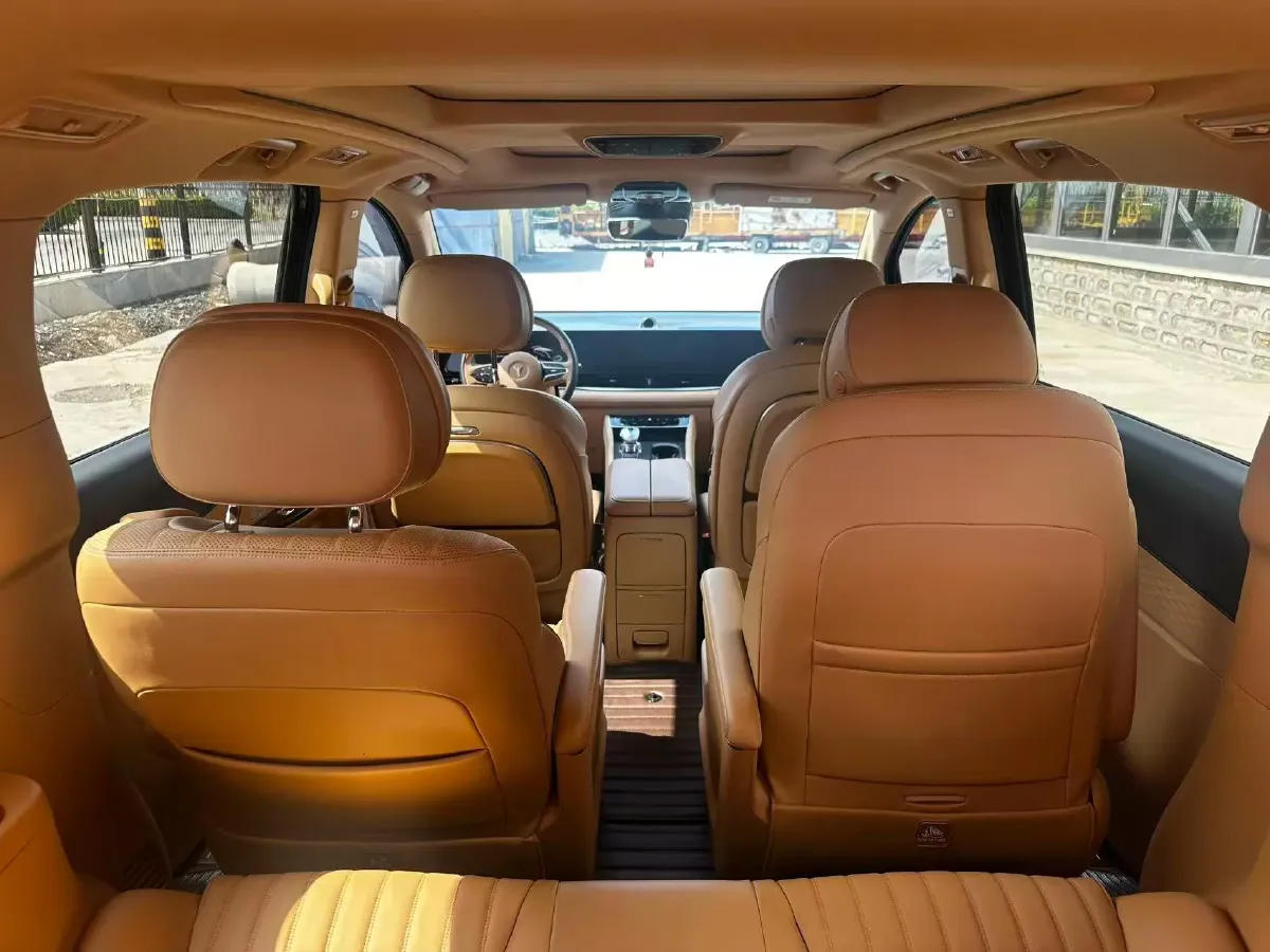 2022 Voyah Dream 1.5T 136HP L4 PHEV 25.57KWH,autocango,china used car exporter,china ev exporter,chinese used car exporter,chinese used ev exporter