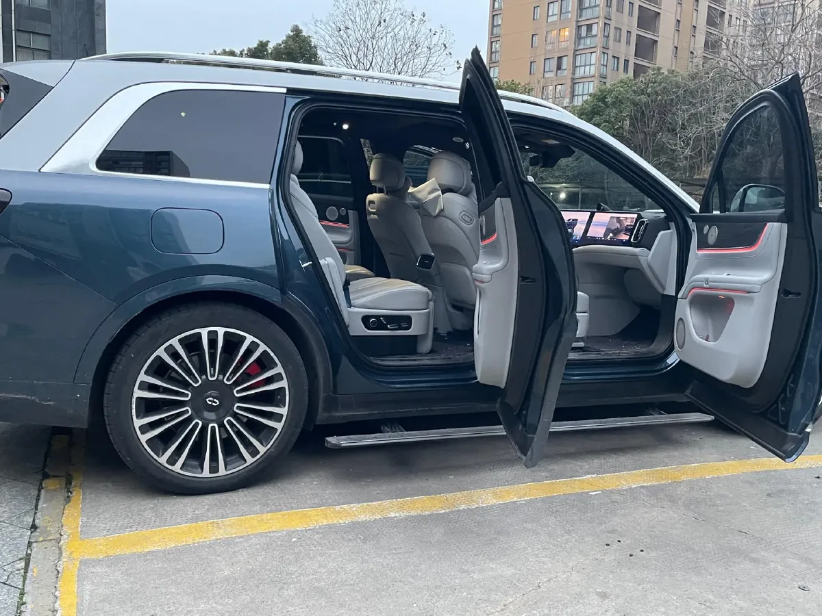 2024 AITO AITO M9 1.5T 152HP L4 REEV 42KWH,autocango,china used car exporter,china ev exporter,chinese used car exporter,chinese used ev exporter