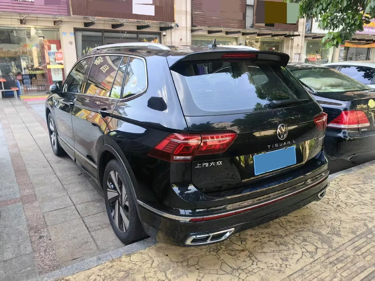 2023 Volkswagen Tiguan L 2.0T 186HP L4 7DCT,autocango,china used car exporter,china ev exporter,chinese used car exporter,chinese used ev exporter