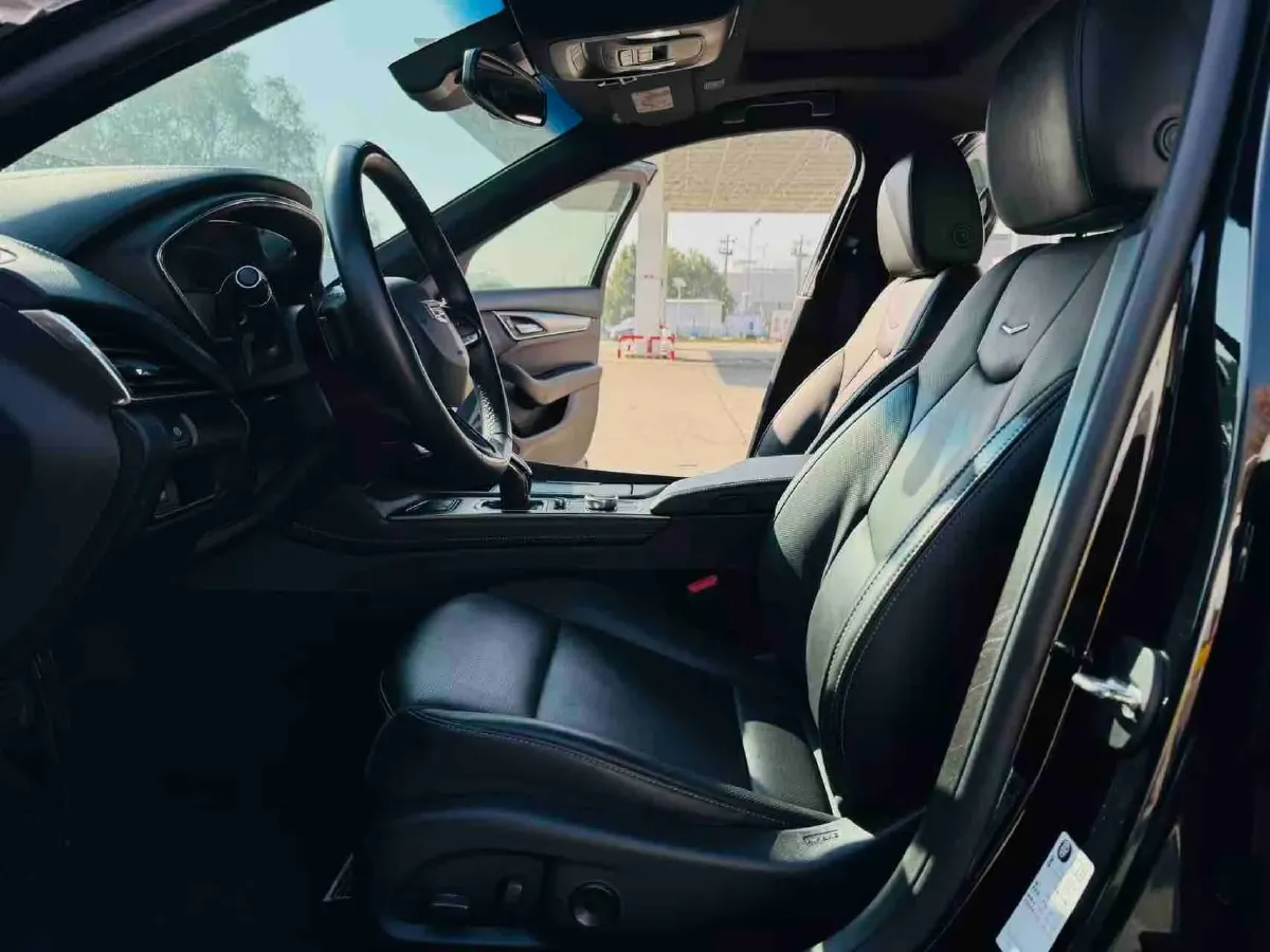 2022 Cadillac CT5 2.0T 237HP L4 10AT,autocango,china used car exporter,china ev exporter,chinese used car exporter,chinese used ev exporter