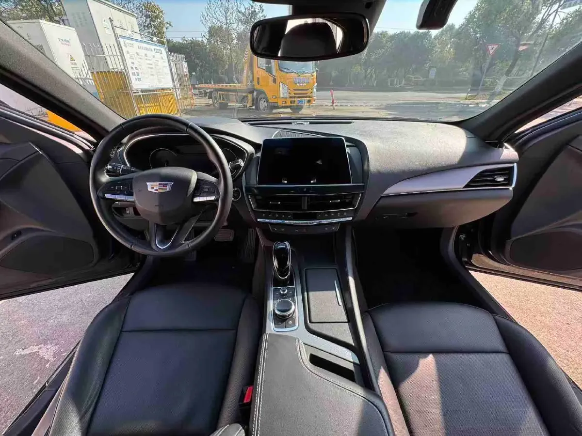 2022 Cadillac CT5 2.0T 237HP L4 10AT,autocango,china used car exporter,china ev exporter,chinese used car exporter,chinese used ev exporter
