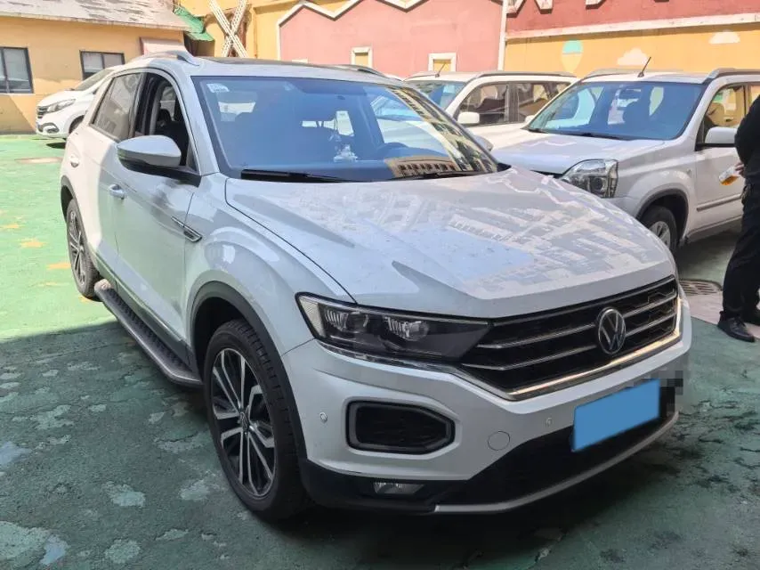 2021 Volkswagen T-Roc 1.4T 150HP L4 7DCT,autocango,china used car exporter,china ev exporter,chinese used car exporter,chinese used ev exporter