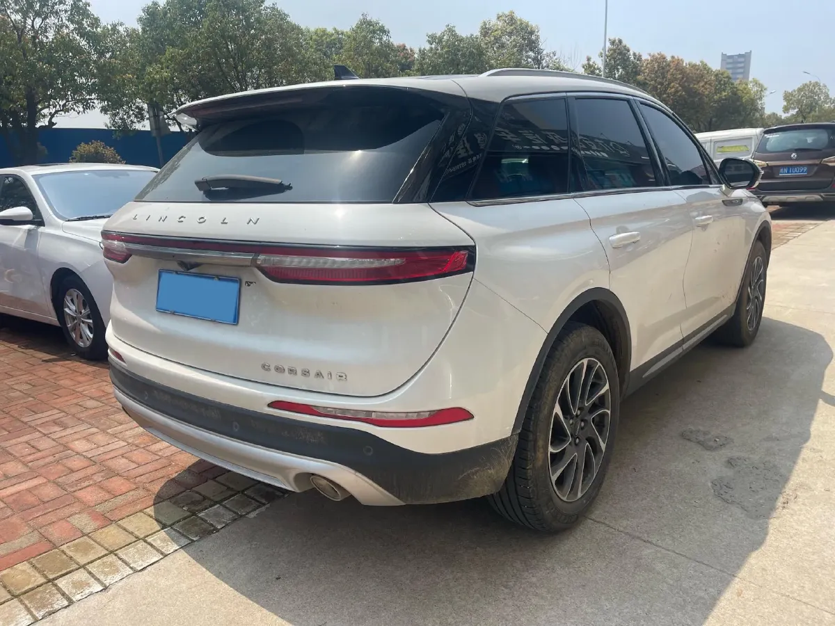 2022 Lincoln Corsair 2.0T 245HP L4 8AT,autocango,china used car exporter,china ev exporter,chinese used car exporter,chinese used ev exporter