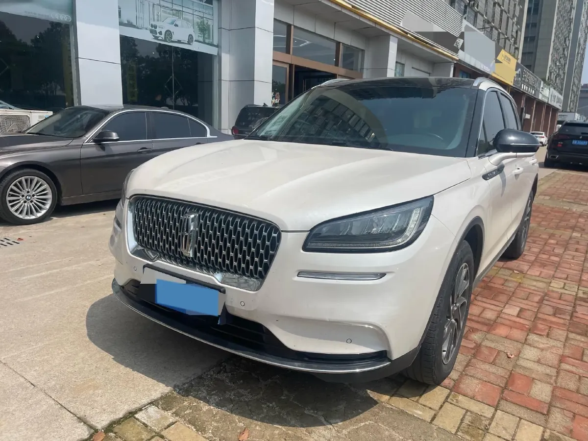 2022 Lincoln Corsair 2.0T 245HP L4 8AT,autocango,china used car exporter,china ev exporter,chinese used car exporter,chinese used ev exporter