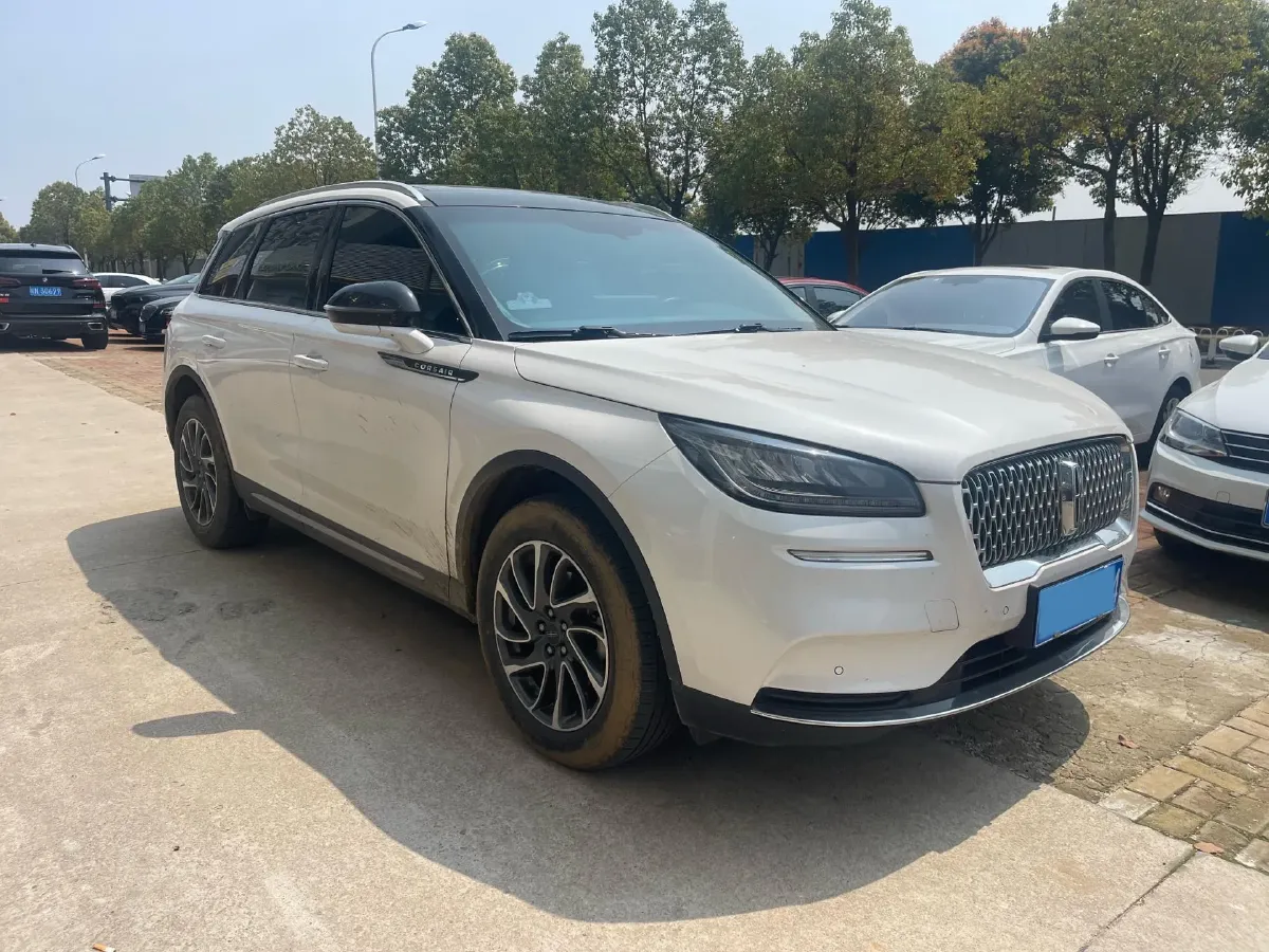 2022 Lincoln Corsair 2.0T 245HP L4 8AT,autocango,china used car exporter,china ev exporter,chinese used car exporter,chinese used ev exporter