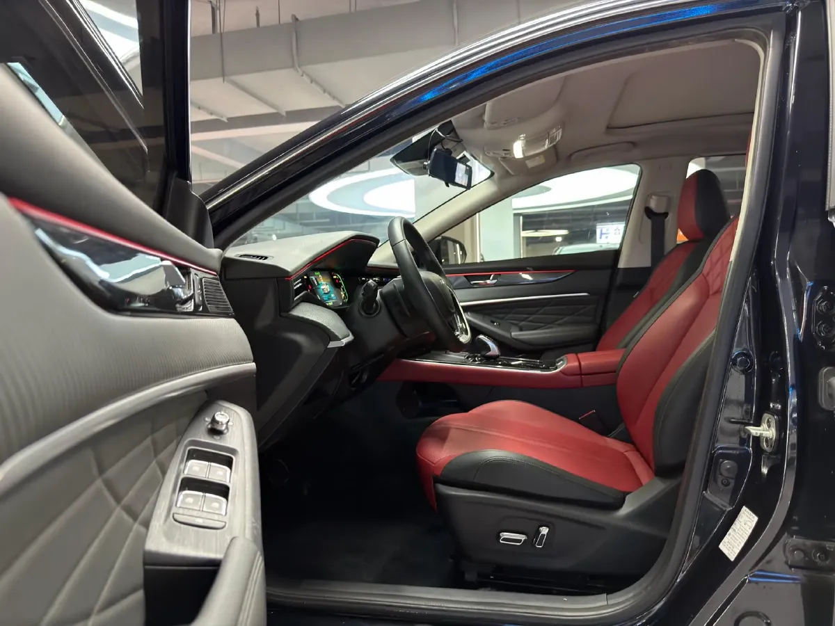 2021 DongFeng Aeolus YiXuan MAX 1.5T 190HP L4 7DCT,autocango,china used car exporter,china ev exporter,chinese used car exporter,chinese used ev exporter