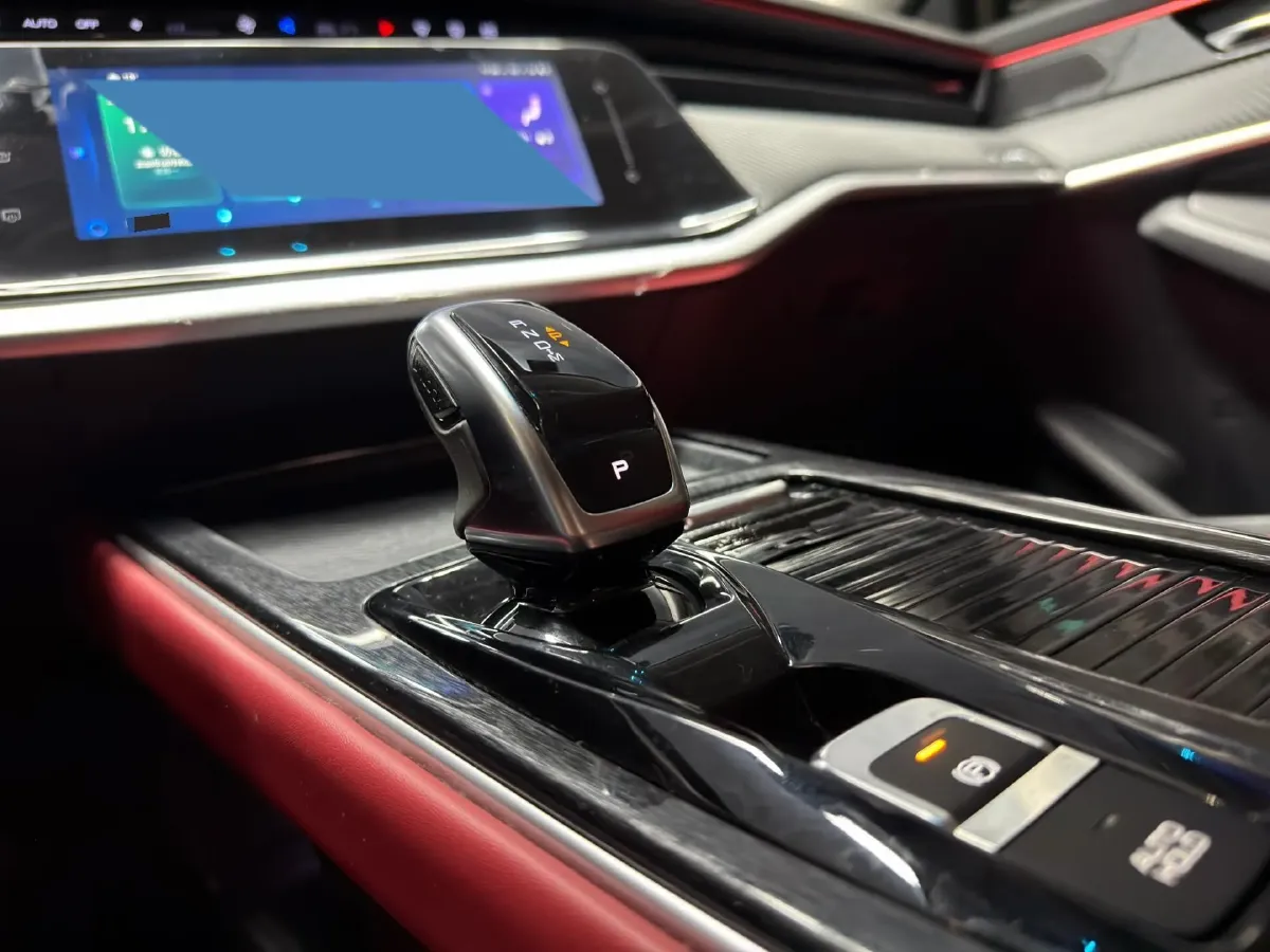 2021 DongFeng Aeolus YiXuan MAX 1.5T 190HP L4 7DCT,autocango,china used car exporter,china ev exporter,chinese used car exporter,chinese used ev exporter