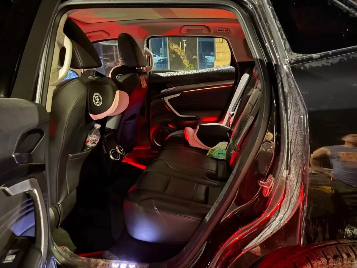 2017 WEY VV7 2.0T 234HP L4 7DCT,autocango,china used car exporter,china ev exporter,chinese used car exporter,chinese used ev exporter