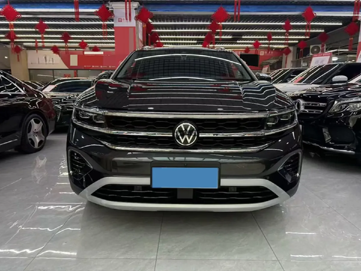 2023 Volkswagen Talagon 2.0T 220HP L4 7DCT,autocango,china used car exporter,china ev exporter,chinese used car exporter,chinese used ev exporter