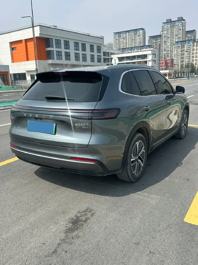 2025 LanDian E5 PLUS 1.5L 95HP L4 E-CVT PHEV 25KWH,autocango,china used car exporter,china ev exporter,chinese used car exporter,chinese used ev exporter