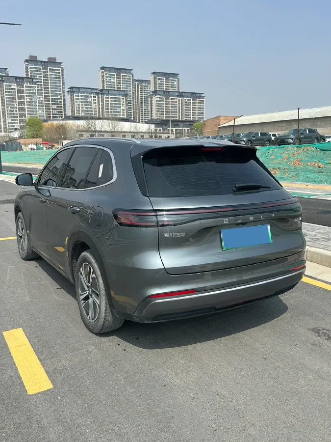 2025 LanDian E5 PLUS 1.5L 95HP L4 E-CVT PHEV 25KWH,autocango,china used car exporter,china ev exporter,chinese used car exporter,chinese used ev exporter