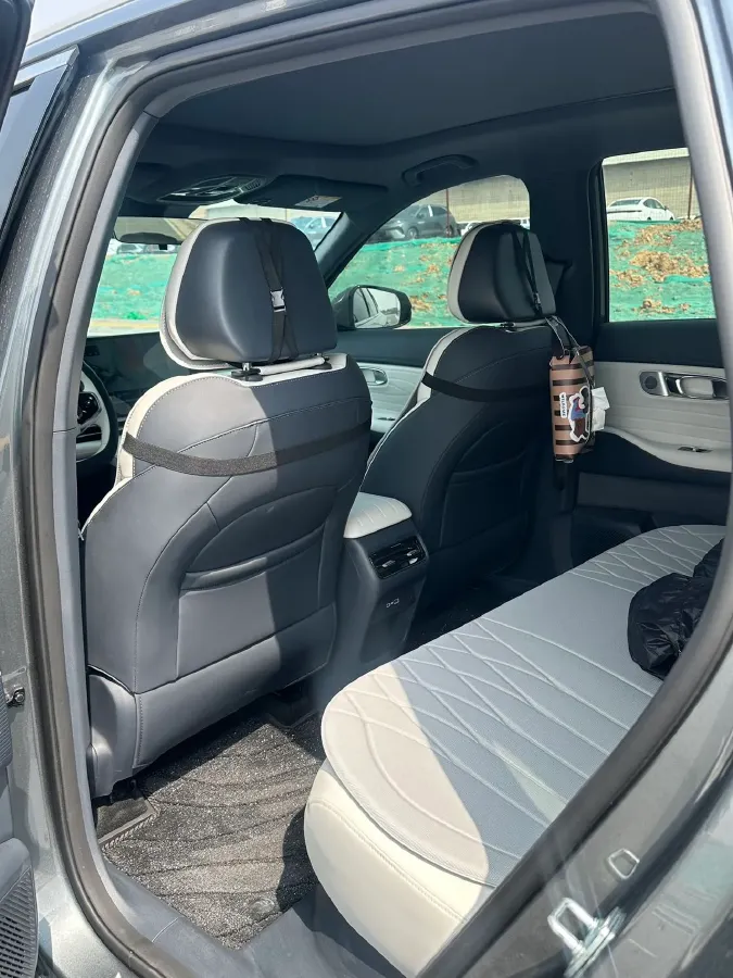 2025 LanDian E5 PLUS 1.5L 95HP L4 E-CVT PHEV 25KWH,autocango,china used car exporter,china ev exporter,chinese used car exporter,chinese used ev exporter