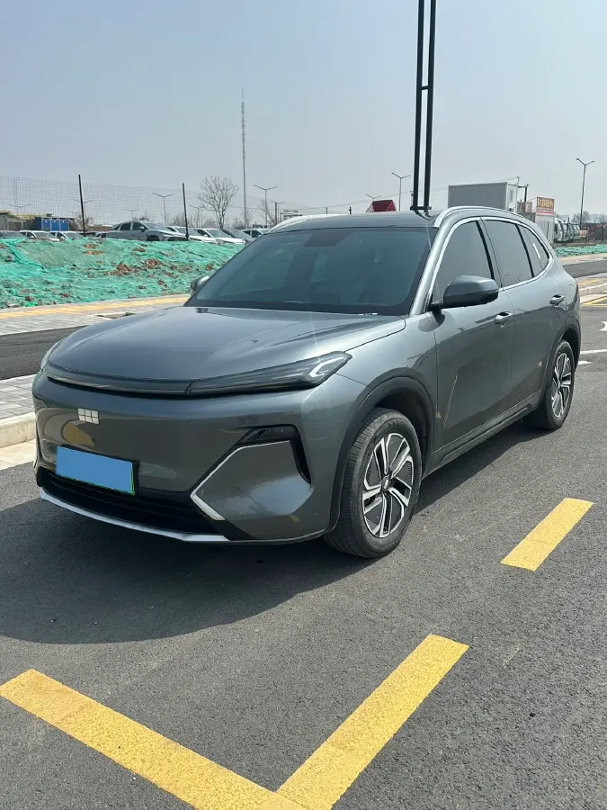 2025 LanDian E5 PLUS 1.5L 95HP L4 E-CVT PHEV 25KWH,autocango,china used car exporter,china ev exporter,chinese used car exporter,chinese used ev exporter
